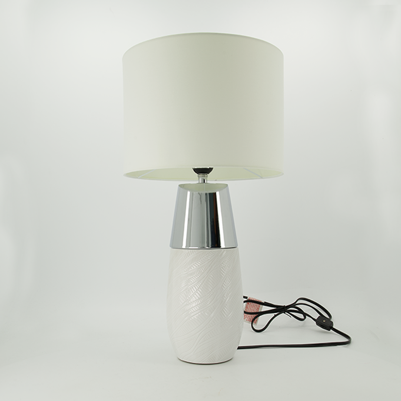 Ceramic and Metal Table Lamp (1767-NM8167-00)