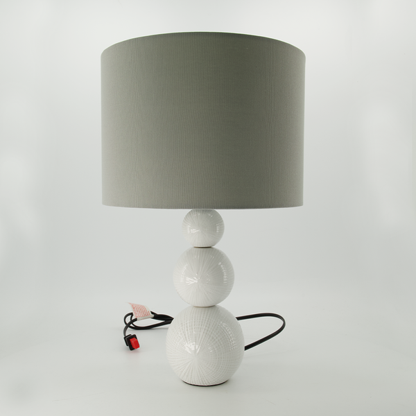 Leslie 3 White Balls Table Lamp (1767-NM8174-00)